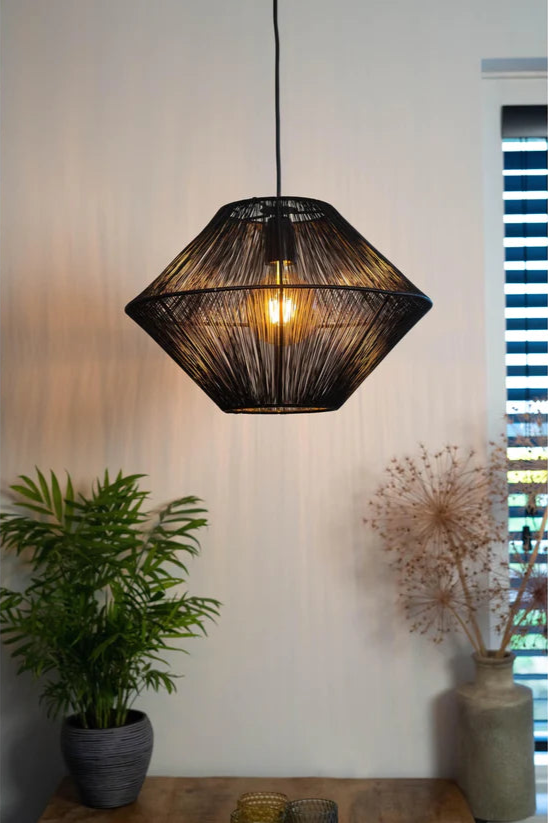 hanglamp zwart, hanglamp rotan, hanglamp keuken, hanglamp eetkamer, rotan lamp, hanglamp eettafel, hanglamp eettafel zwart, hanglamp industrieel