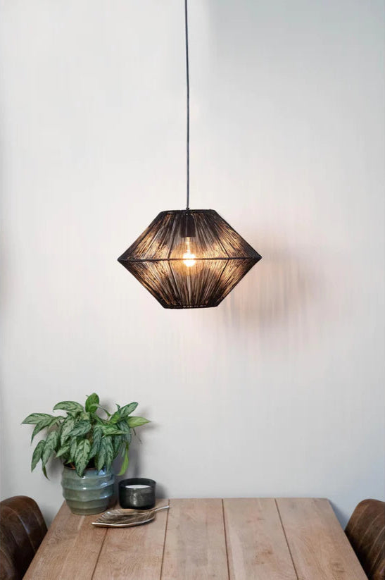 hanglamp zwart, hanglamp rotan, hanglamp keuken, hanglamp eetkamer, rotan lamp, hanglamp eettafel, hanglamp eettafel zwart, hanglamp industrieel