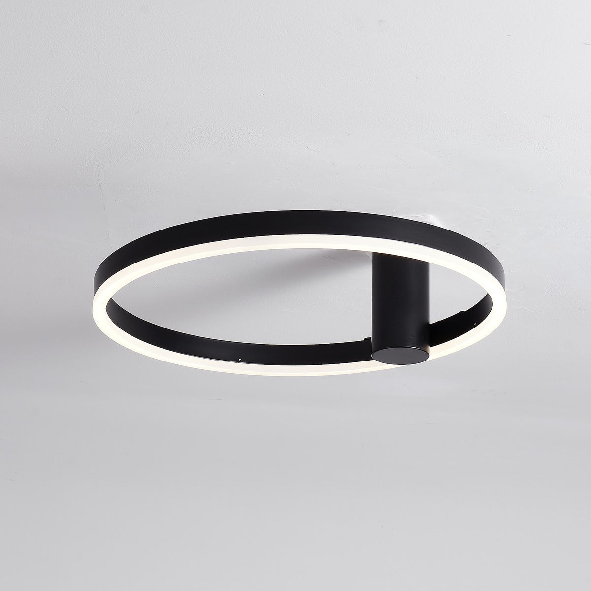 Zwarte plafondlamp Ø40 cm Lysrum met buis van 12 cm — afmetingen en montage