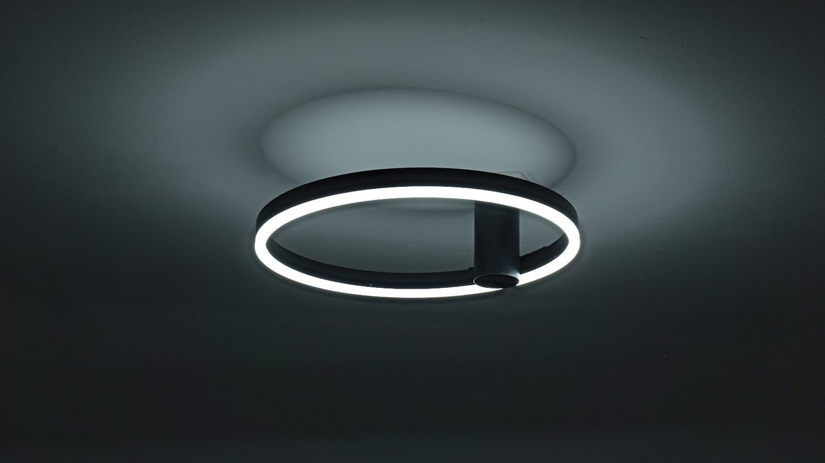 Zwarte plafondlamp Ø40 cm Lysrum, dimbaar van 3000K tot 6000K