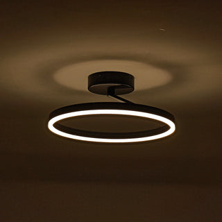 Zwarte plafondlamp Ø40 cm Lysrum plat op het plafond, brandend