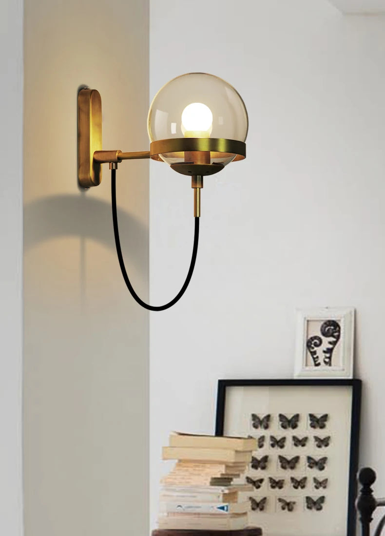 Industriële wandlamp met goud accent | Lustra