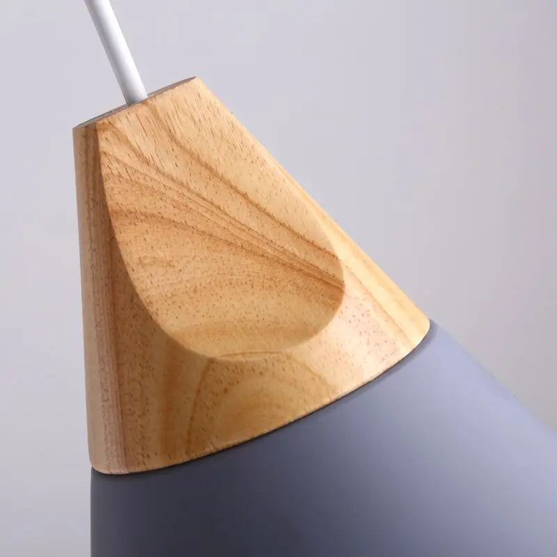 Scandinavische hanglamp met hout